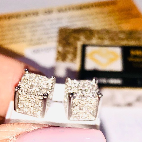 Real diamond earrings for men, not lab made not c not fake, huge sale, best gift - Picture 6 of 9